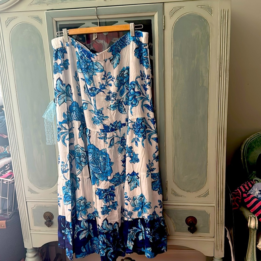 UK size 20, US size 16 cotton, floor length, blue and white Mediterranean skirt